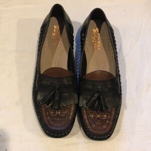 NWOB Brass Boot 2 Tone Leather Tassel Kiltie Slip On Loafer